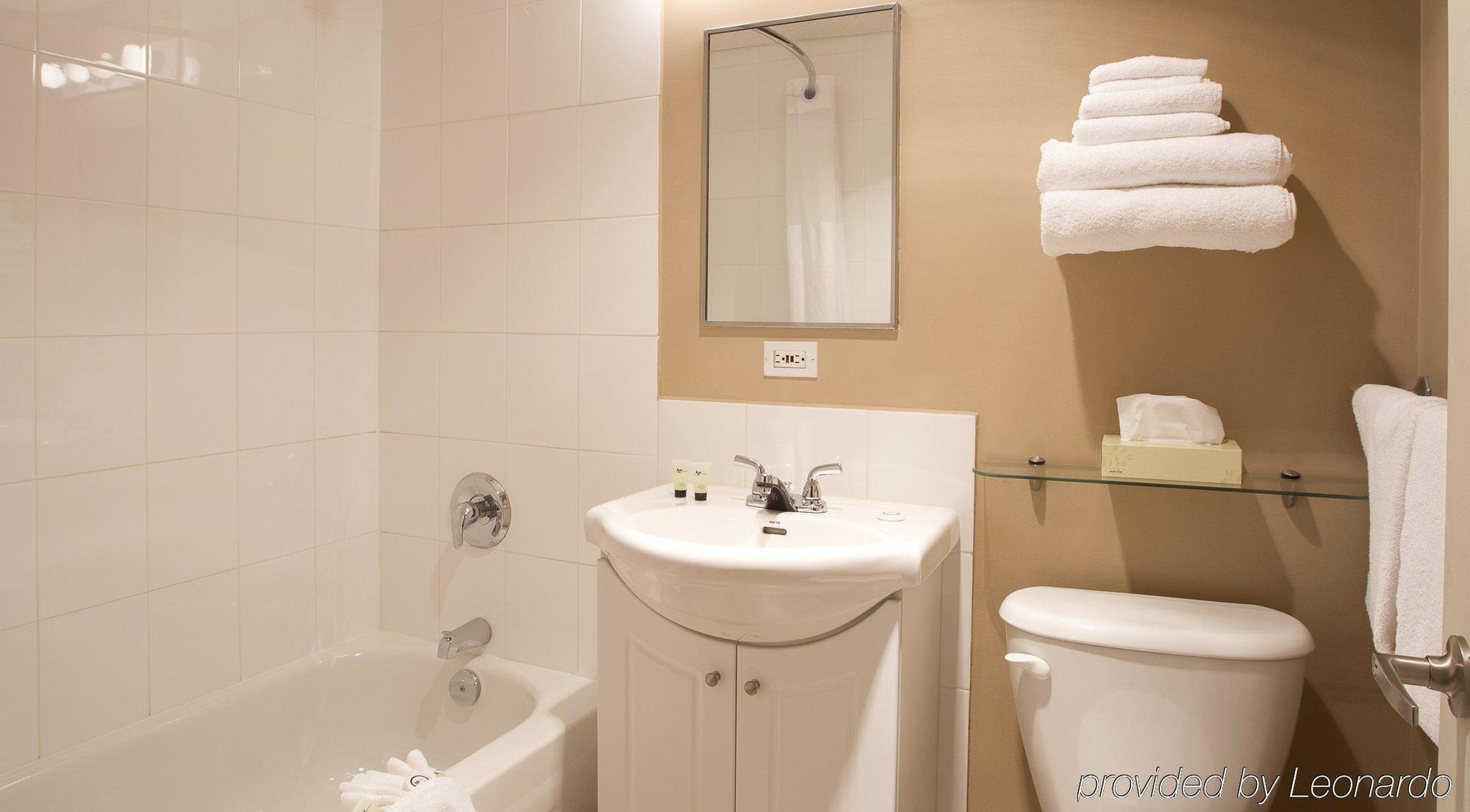 Scott'S Inn & Suites Kamloops Esterno foto