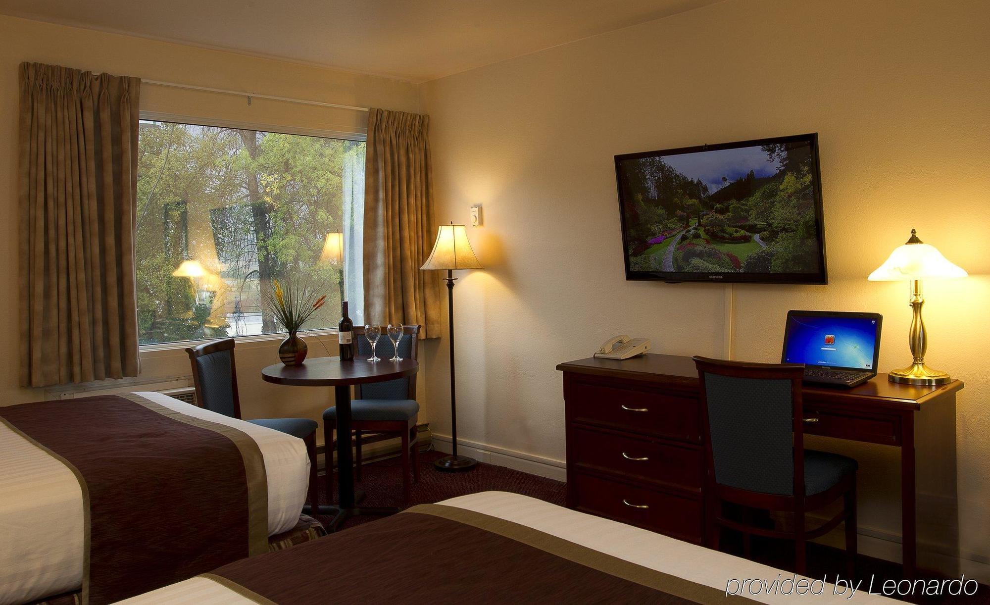 Scott'S Inn & Suites Kamloops Esterno foto