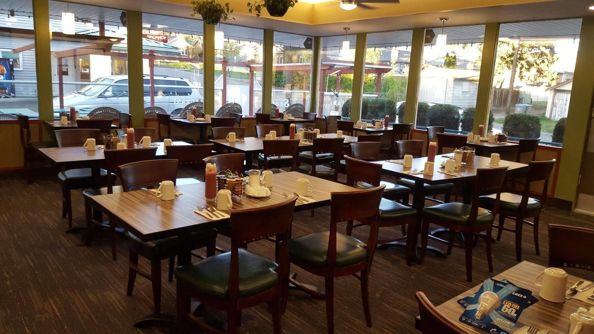 Scott'S Inn & Suites Kamloops Esterno foto